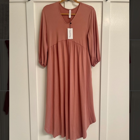 Wren & Ivory mauve dress - Picture 1 of 2